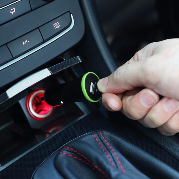 17W 3.4A Mini USB-autolader met 8-pins veerkabel