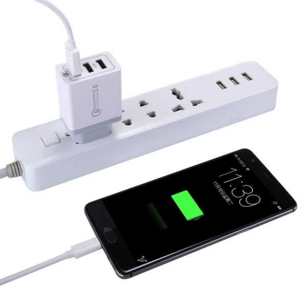 3 USB-poorten (3A + 2,4A + 2,4A) Snellader QC 3.0 reisoplader, EU-stekker, Voor iPhone, iPad, Samsung, HTC, Sony, Nokia, LG en andere smartphones