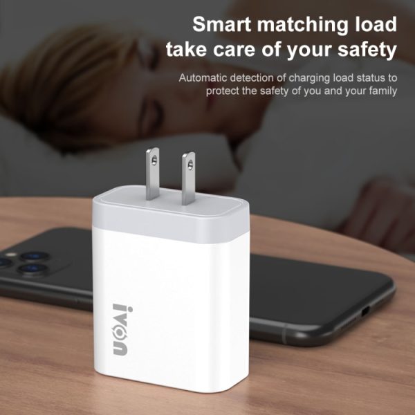 Ivon AD37 5A QC 3.0 Drie USB-poort Travel Charger, US Plug