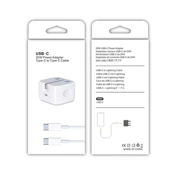 A2344 20W PD 3.0 Type-C / USB-C opvouwbare reislader + USB-C / Type-C naar Type-C snellaaddatakabelset, UK-stekker, lengte: 2m