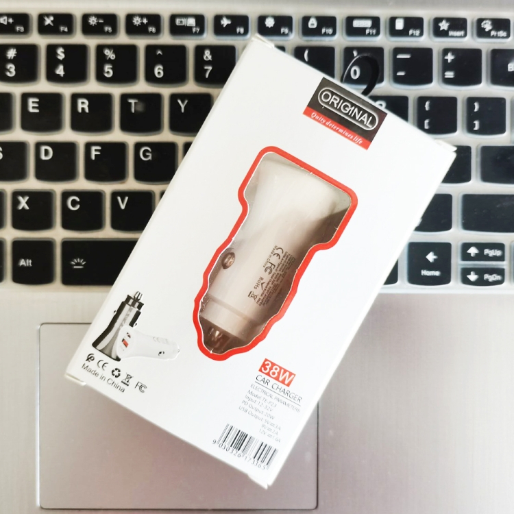 TE-P23 38W PD USB-C / Type-C + QC3.0 USB Driehoek Autolader + USB-C / Type-C naar 8 Pin Datakabel, Lengte: 1m, with Type-C to 8 Pin Cable